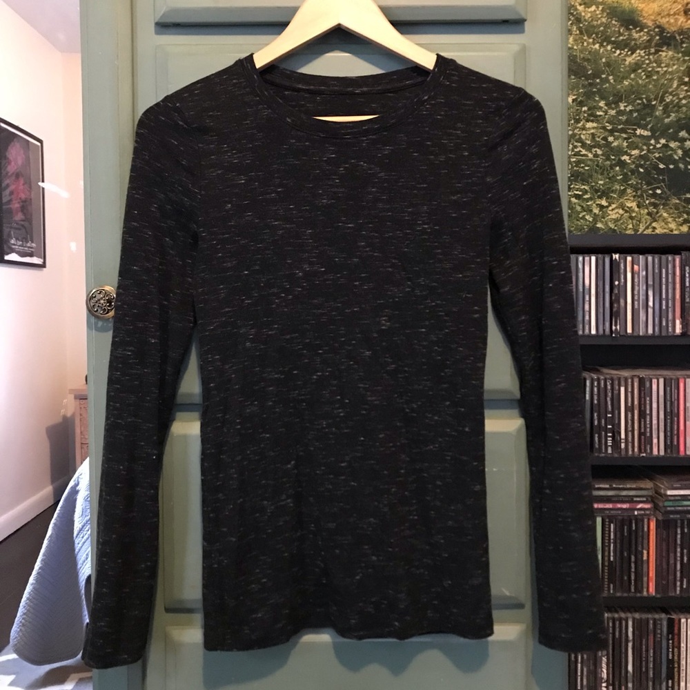 Black Heathered Tee